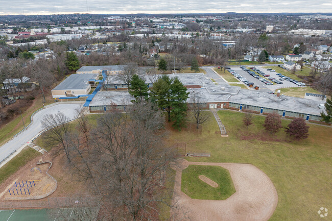 Featherbed Elementary School is rated C by Niche and has about 550 students in PK through 5th.