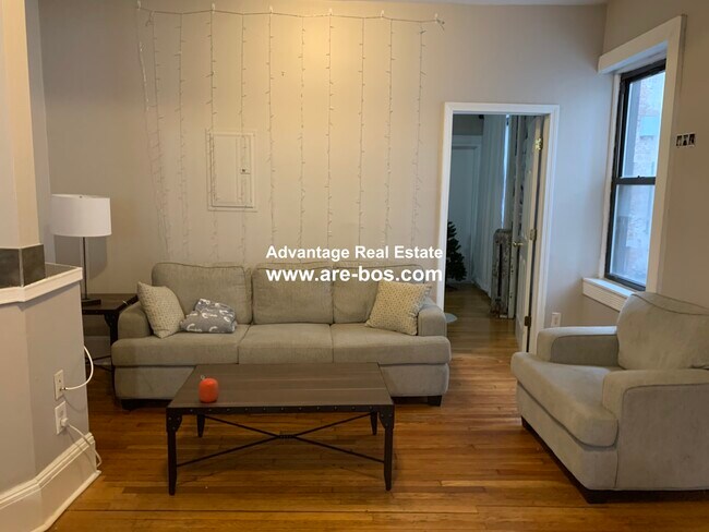 1066 Commonwealth Ave, Boston, MA 02215 - photo 6