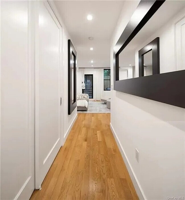 543 3rd Ave unit ID1058845P, New York, NY 10016 - photo 6