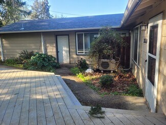 2160 Raynor St SE, Salem, OR 97302