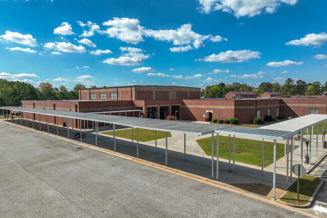 Gray Station Middle School students perform well academically.