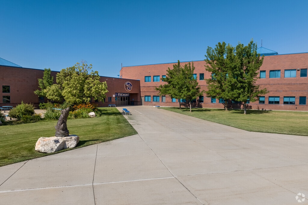 Fremont High School, Rankings & Reviews