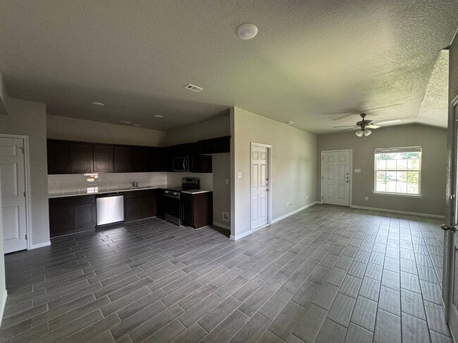 1616 Indian Trail unit A, Harker Heights, TX 76548 - photo 6