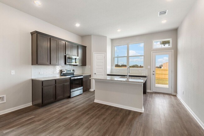 10631 Burgundy Berry Way, Bryan, TX 77845 - photo 7