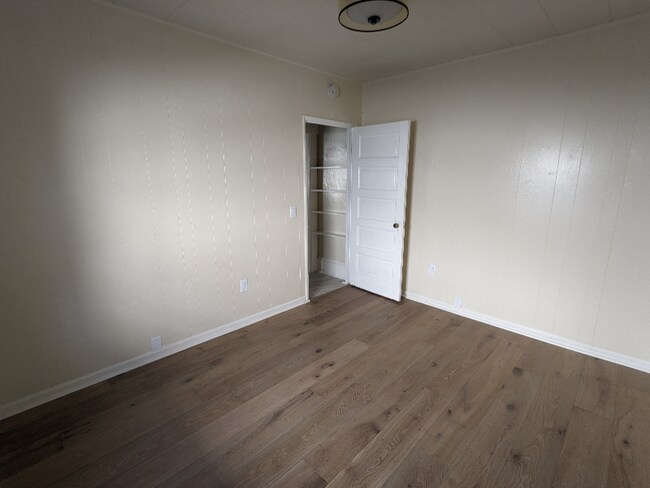 341 Alcatraz Ave unit 4, Oakland, CA 94618 - photo 2