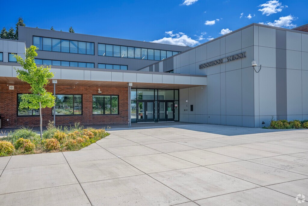 Brookwood Elementary School entrance in Hillsboro, Oregon.