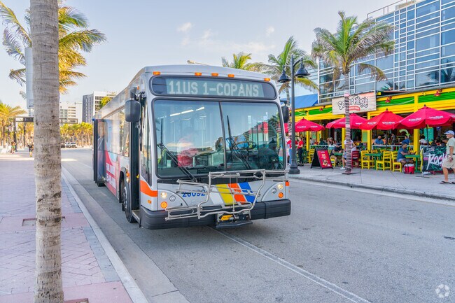 Venice Isles residents enjoy convenient bus transportation around Fort Lauderdale.