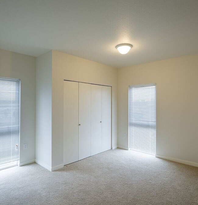 University Station Senior, Denver, CO 80210 - photo 7