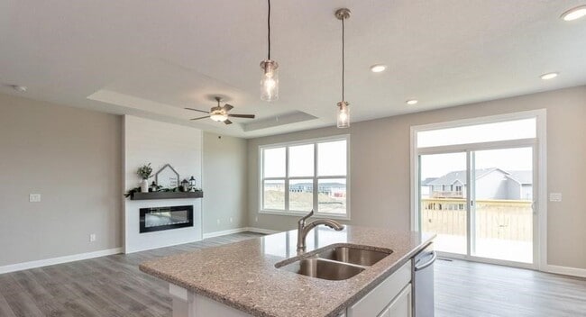 610 NE 57th St, Ankeny, IA 50021 - photo 3