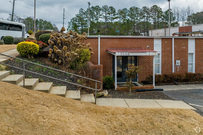 Furtah Preparatory School's yearly tuition can be as high as $9,975.