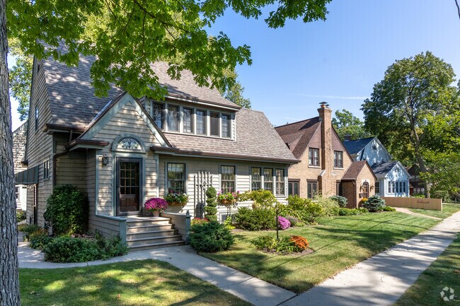 Streets in Peabody Park are lined with mid-century homes.