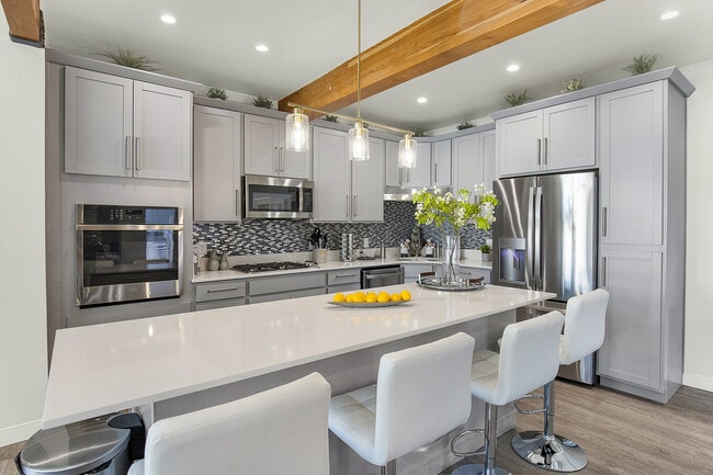 Agave Ridge Apartments, Phoenix, AZ 85021 - photo 4