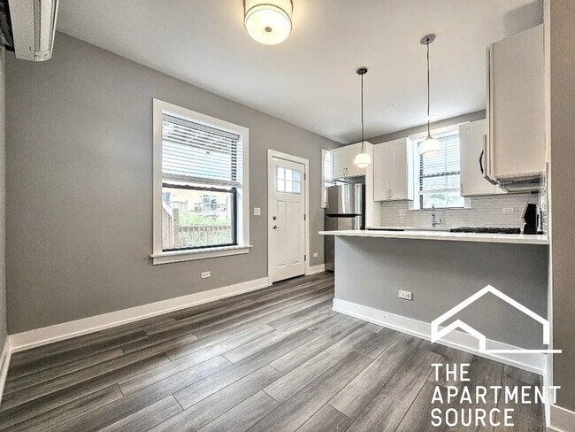 3939 N Janssen Ave unit 3, Chicago, IL 60613 - photo 4