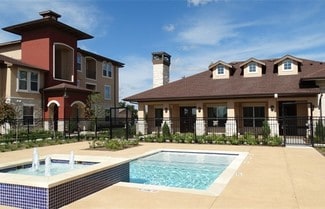 2900 Wildflower Dr, Bryan, TX 77802