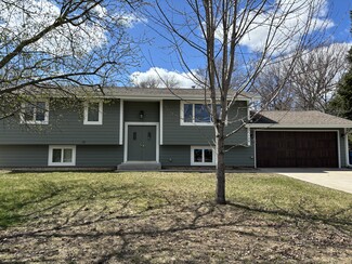 126 E Golden Lake Ln Unit 126 East Golden Lake Ln, Circle Pines, MN 55014