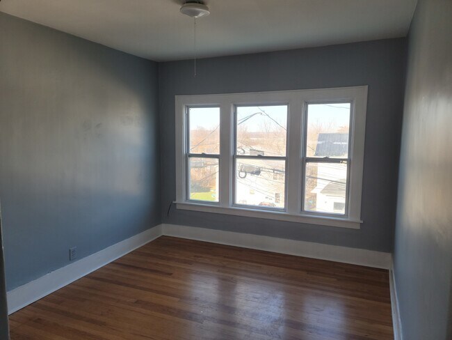 307 1st St unit 2, Syracuse, NY 13209 - photo 4