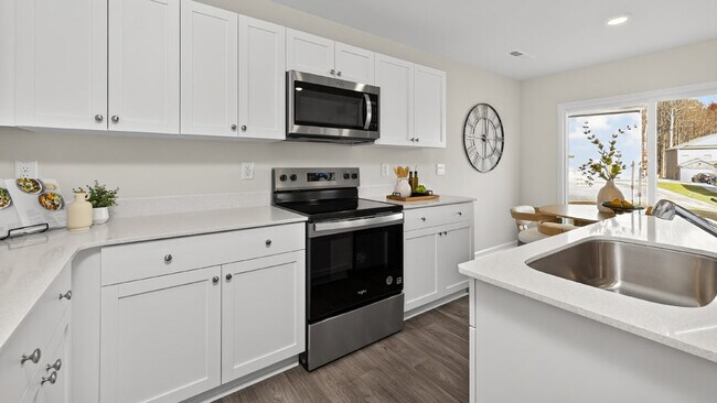 5525 Musket Ct, Raleigh, NC 27610 - photo 5