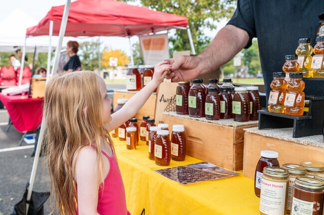 Local honey makers bring their sweet treats to the Farmers Market for everyone to sample.