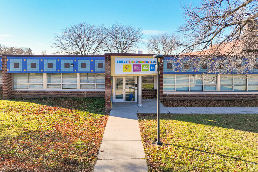 L'Etoile du Nord French Immersion is a highly rated, public, magnet school located in St. Paul.