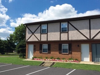 1812 Wind Gate Ct, Columbus, OH 43229