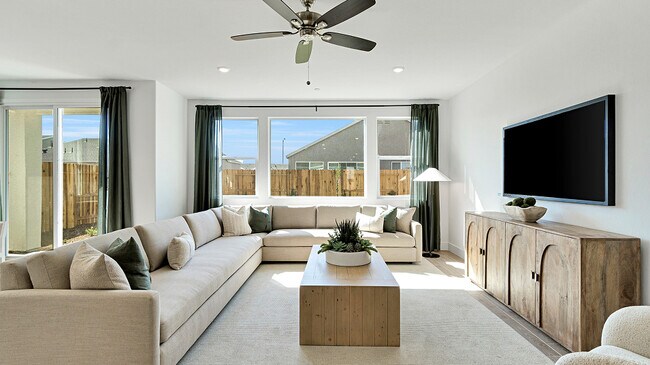 8600 Caragh Lake Ave, Bakersfield, CA 93311 - photo 6