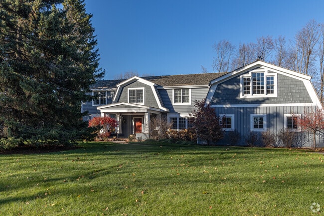 Bayside homes combine roomy layouts with a warm neighborhood vibe.