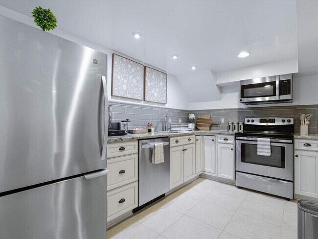 4325 New Hampshire Ave NW unit ID1327621P, Washington, DC 20011 - photo 6