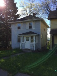 926 E 8th St, Duluth, MN 55805