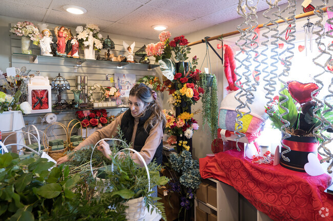 Auburn Florist prepare major orders for Valentine's Day across Downtown Auburn.
