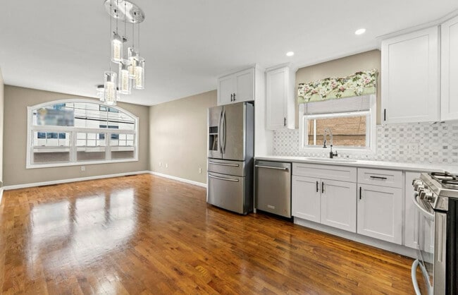 110 16th Ave unit 2nd FL, Paterson, NJ 07501 - photo 4