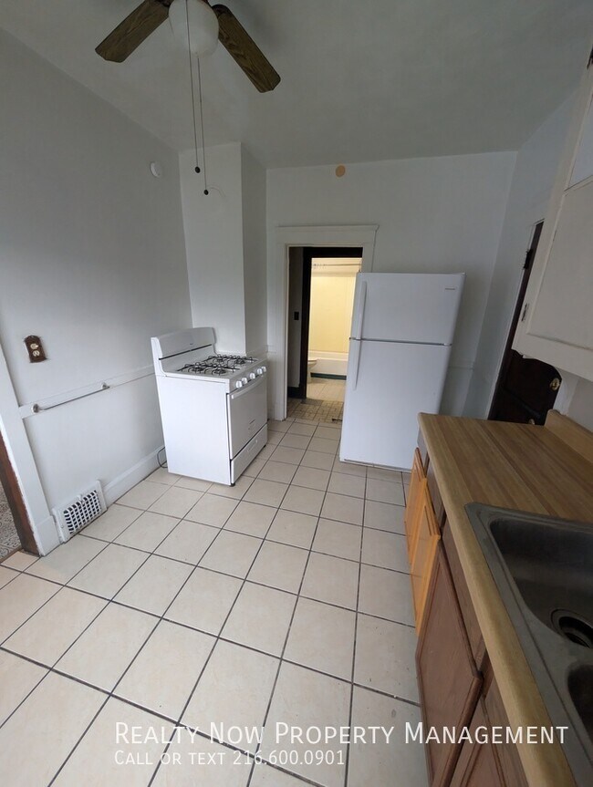 3431 W 91st St unit 2, Cleveland, OH 44102 - photo 4