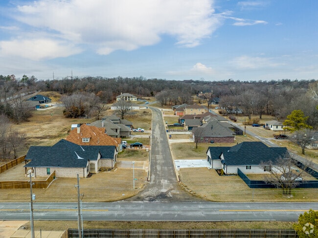 The Gilcrease Hills area offer new construction homes with large lots.