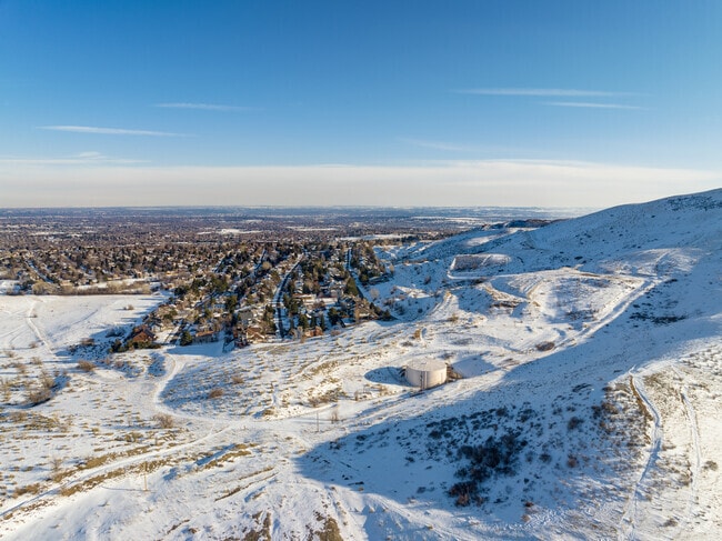 Stunning views of houses from the mountains can be seen near Lookout Mountain.