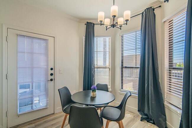 7455 N 95th Ave unit ID1281117P, Glendale, AZ 85305 - photo 2