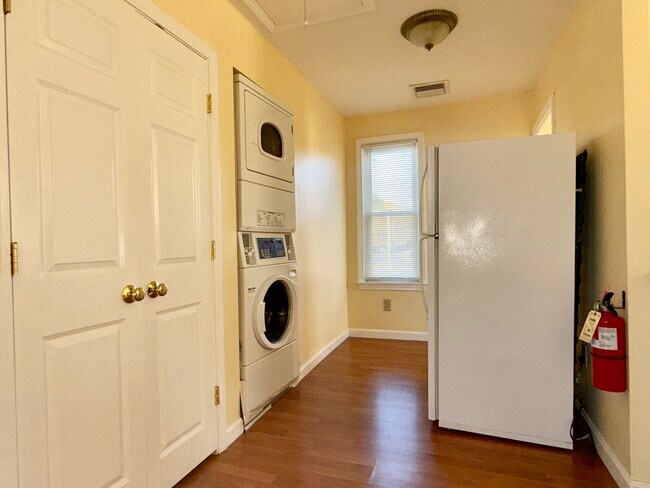 1037 Cass Ave unit 1, Woonsocket, RI 02895 - photo 4