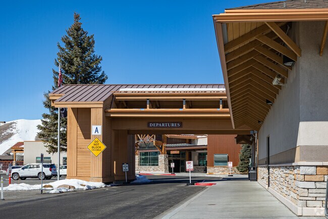 Friedman memorial airport offers several daily flights in and out of Hailey Idaho.