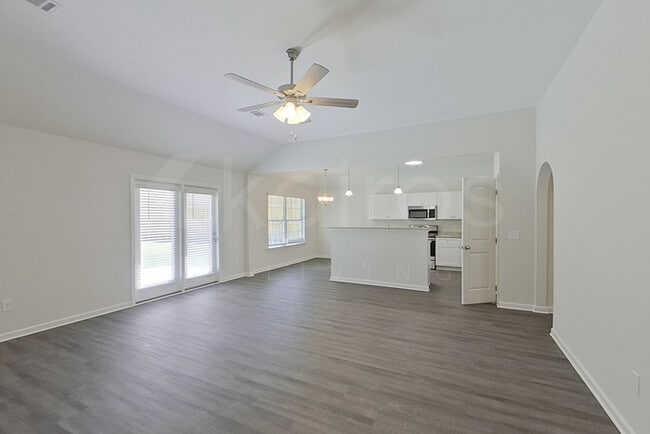 114 Live Oak Dr, Prattville, AL 36067 - photo 2