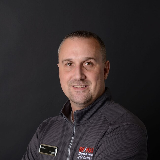 Agent Photo