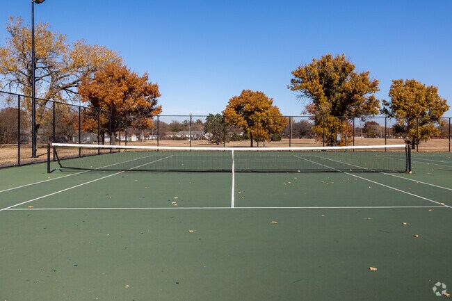 Planeview United Park offers two tennis courts for residents to use.