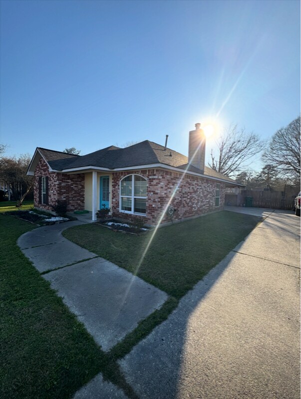30551 Oak Crest Rd, Walker, LA 70785