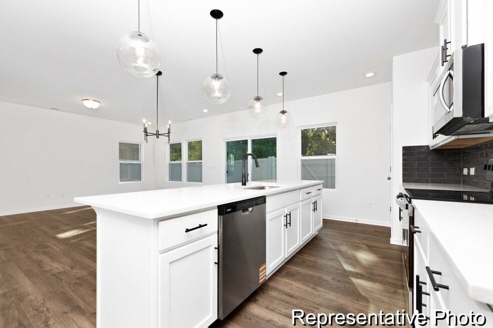 1101 Lorrie Ln, Albemarle, NC 28001 - photo 1