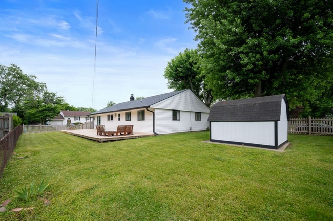 3864 Esquire Ct, Indianapolis, IN 46226 - photo 4