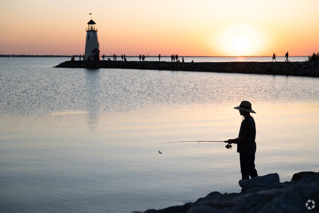 Rock Knoll-Lansbrook residents enjoy the many fishing spots around Lake Hefner.