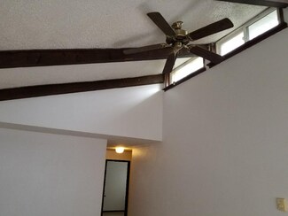 2204 SE Tacoma St Unit 2204, Portland, OR 97202