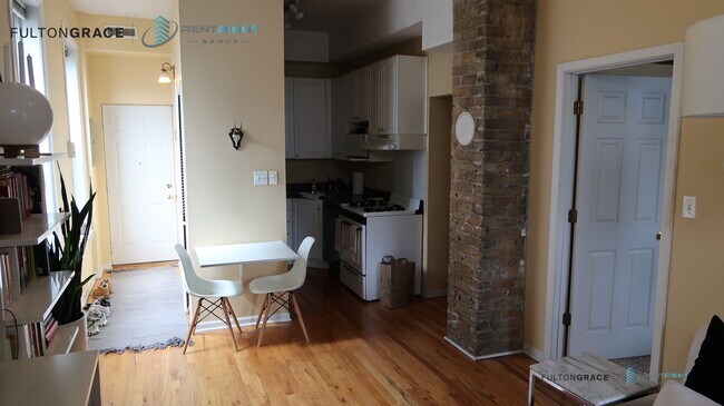 1443 N Bosworth Ave unit 1R, Chicago, IL 60642 - photo 5