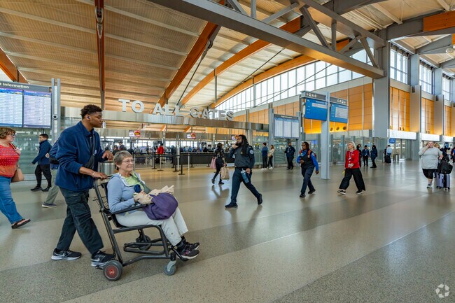 Residents of Big Woods Hills have quick and easy access to the Raleigh-Durham International Airport with a huge variety of travel destinations.