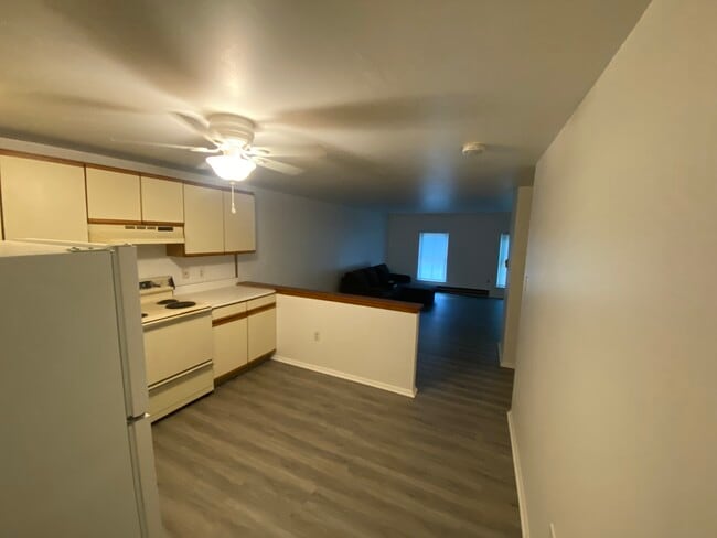 144 Farnsworth Ave unit . 2, Bordentown, NJ 08505 - photo 5