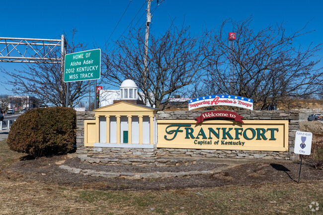 The population of Frankfort was 28,602 at the 2020 census.