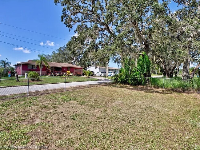 1911 Roseland Ave, Sebring, FL 33870 - photo 3