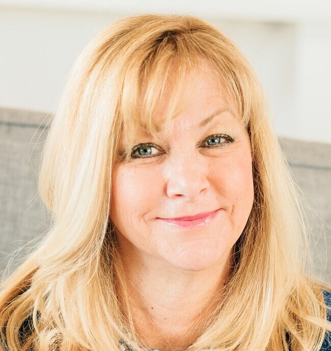 Kathy Akins